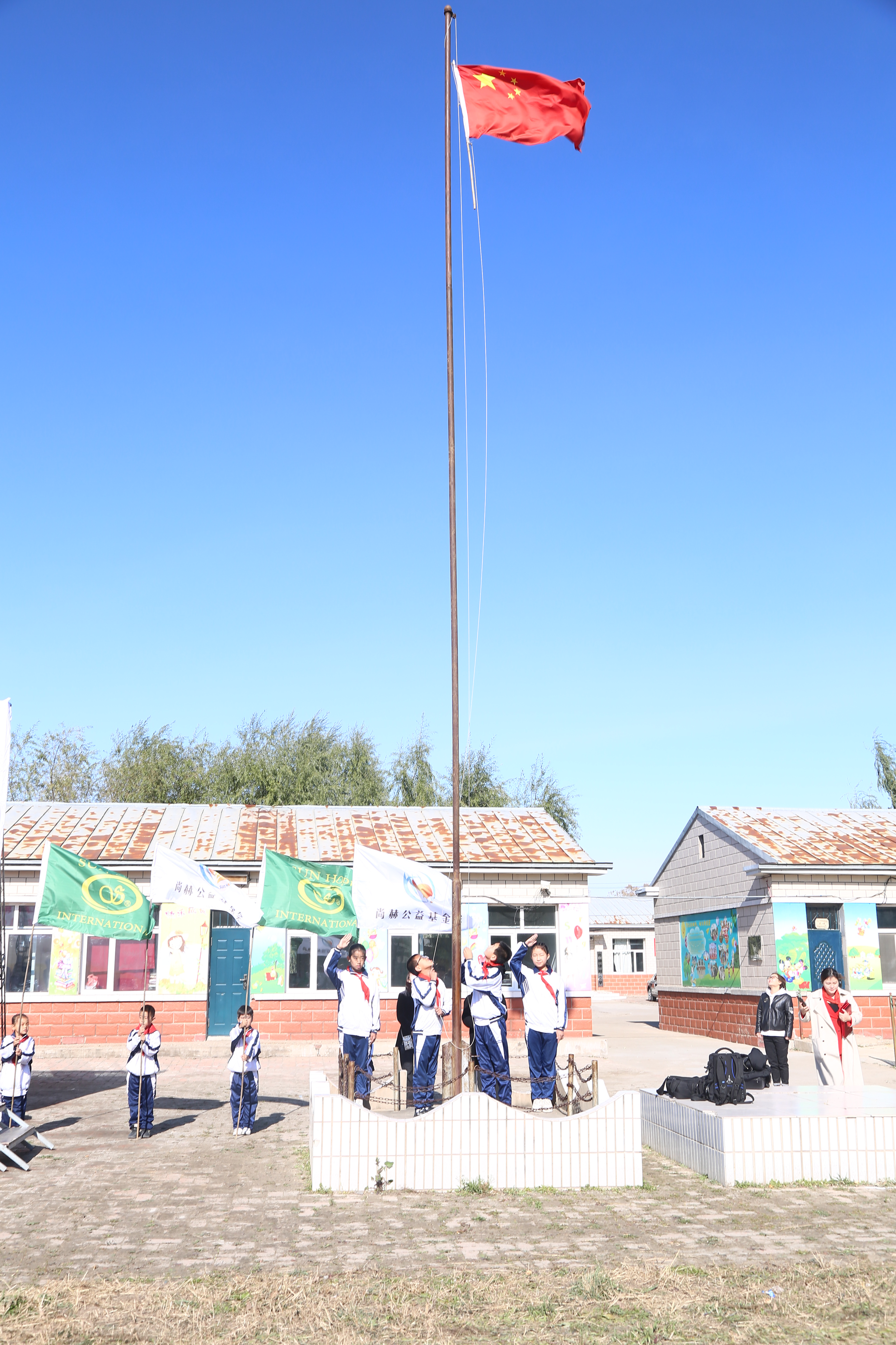 第194所 杜尔伯特蒙古族自治县铁东押球官方网站徐超小学