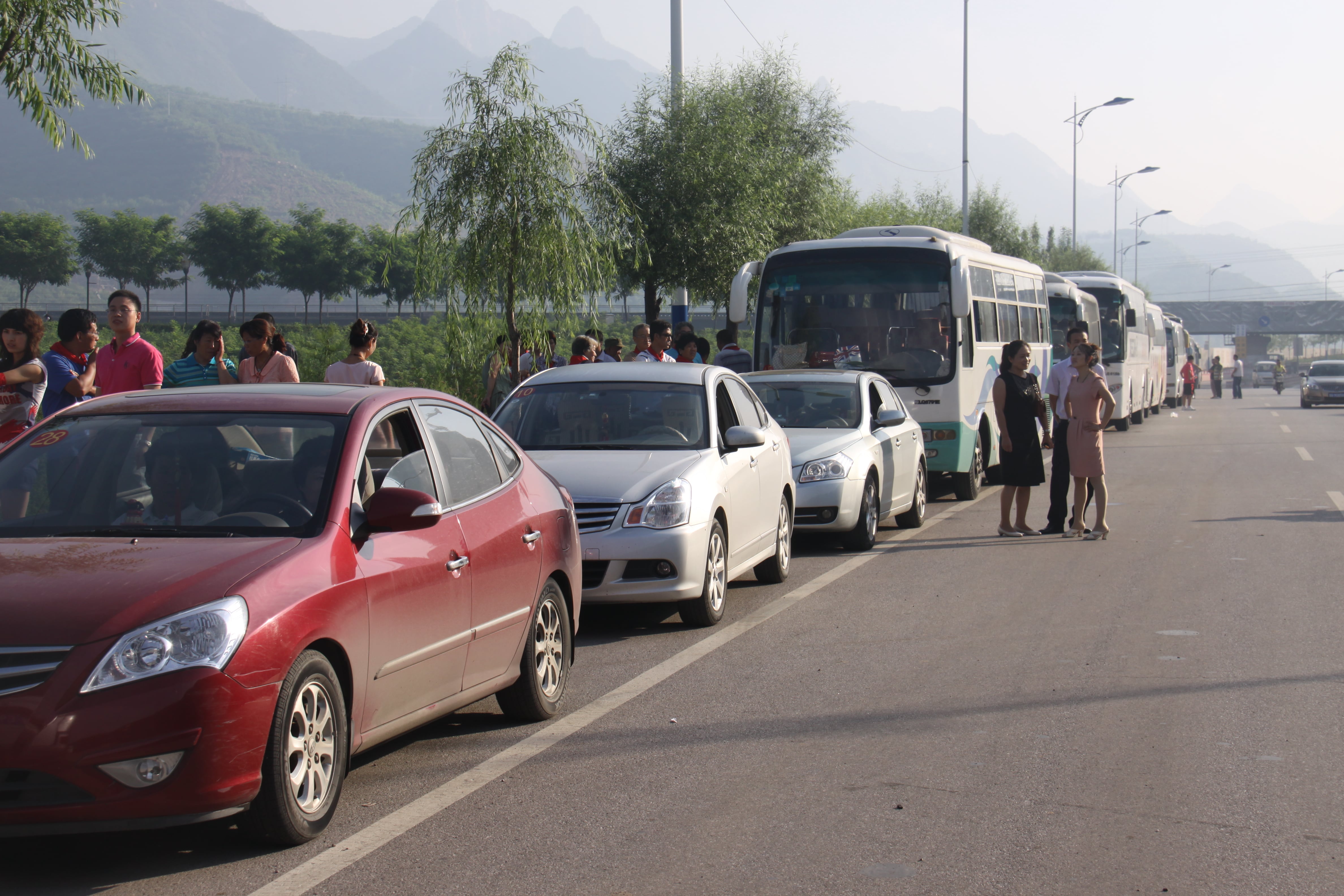 第17所 承德市乌龙矶押球官方网站牛艳玲小学