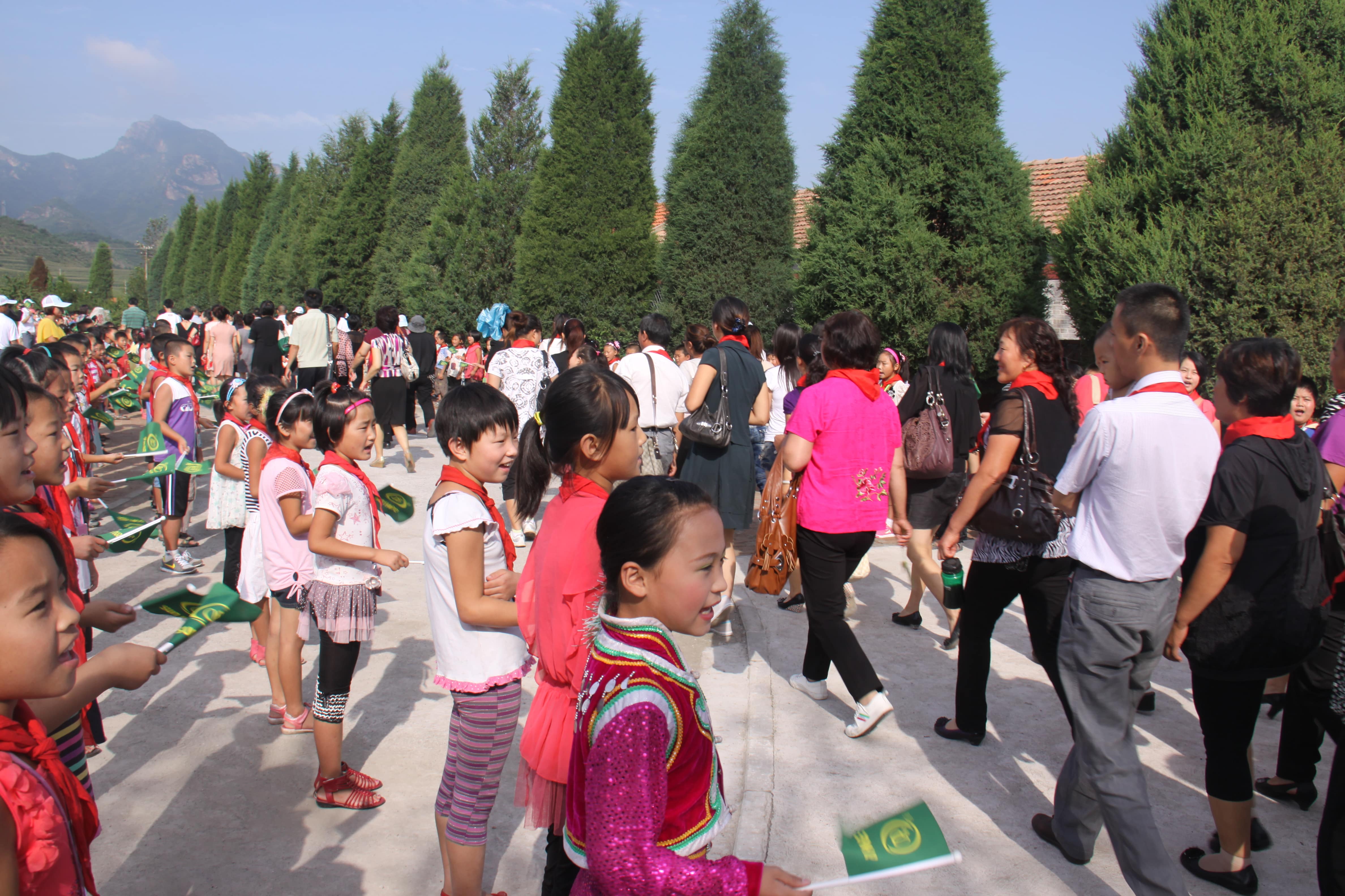 第17所 承德市乌龙矶押球官方网站牛艳玲小学