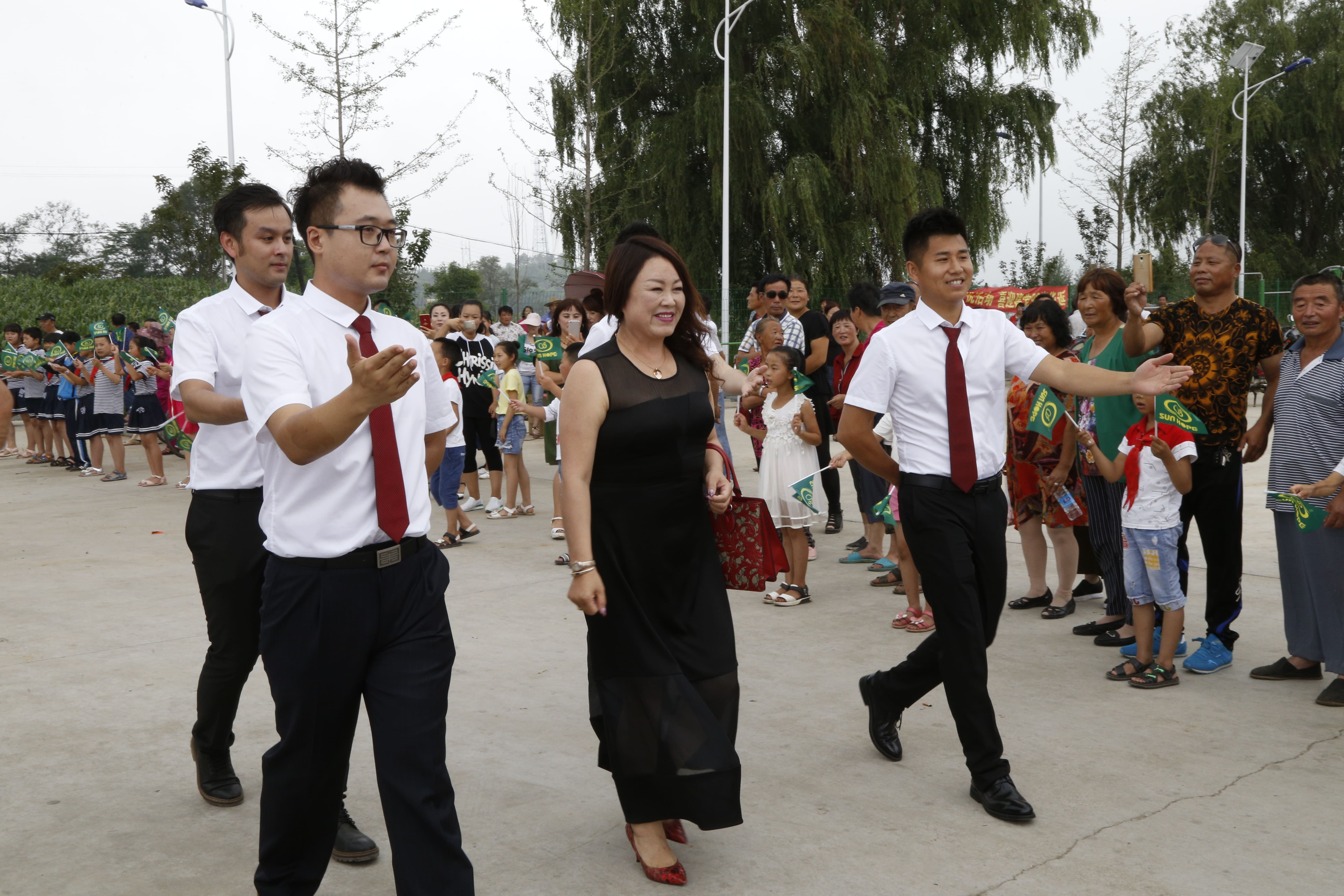 第110所 东港市椅圈镇押球官方网站张兰小学